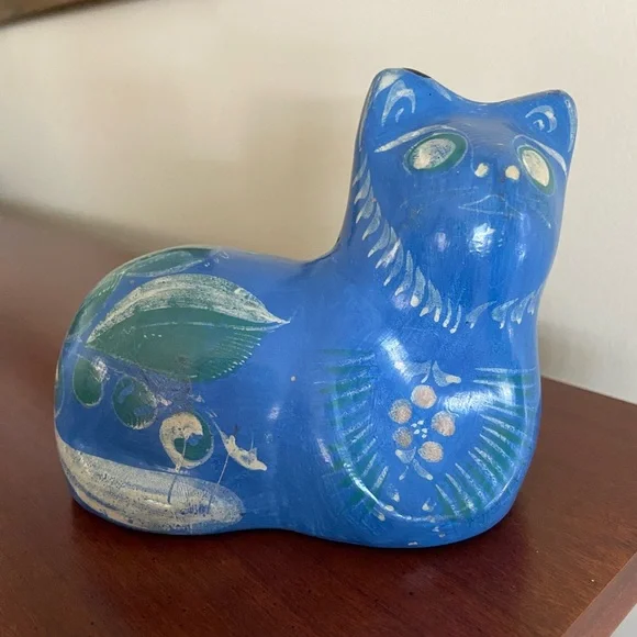 Vintage Blue Cat Figurine Hand Painted Glazed Mexican Folk Art Clay Pottery - Picture 1 of 9
